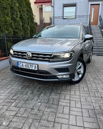 samochody osobowe Volkswagen Tiguan cena 87000 przebieg: 123000, rok produkcji 2017 z Gdynia